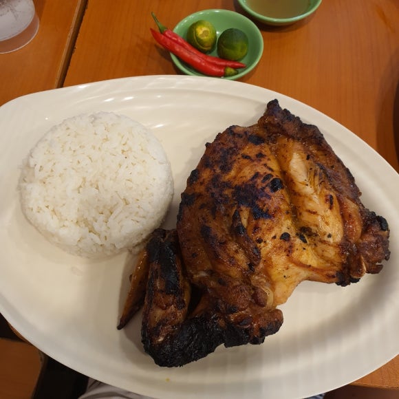 [마닐라 맛집] 필리핀 대표 음식 바비큐 치킨은 꼭 망 이나살에서 먹어야 합니다